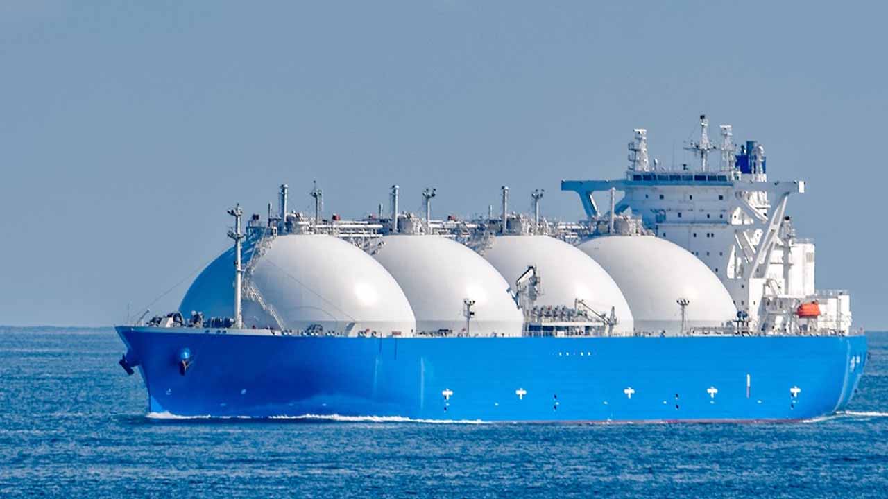 Pakistan to sell LNG plants to Qatar in a desperate attempt to avert default