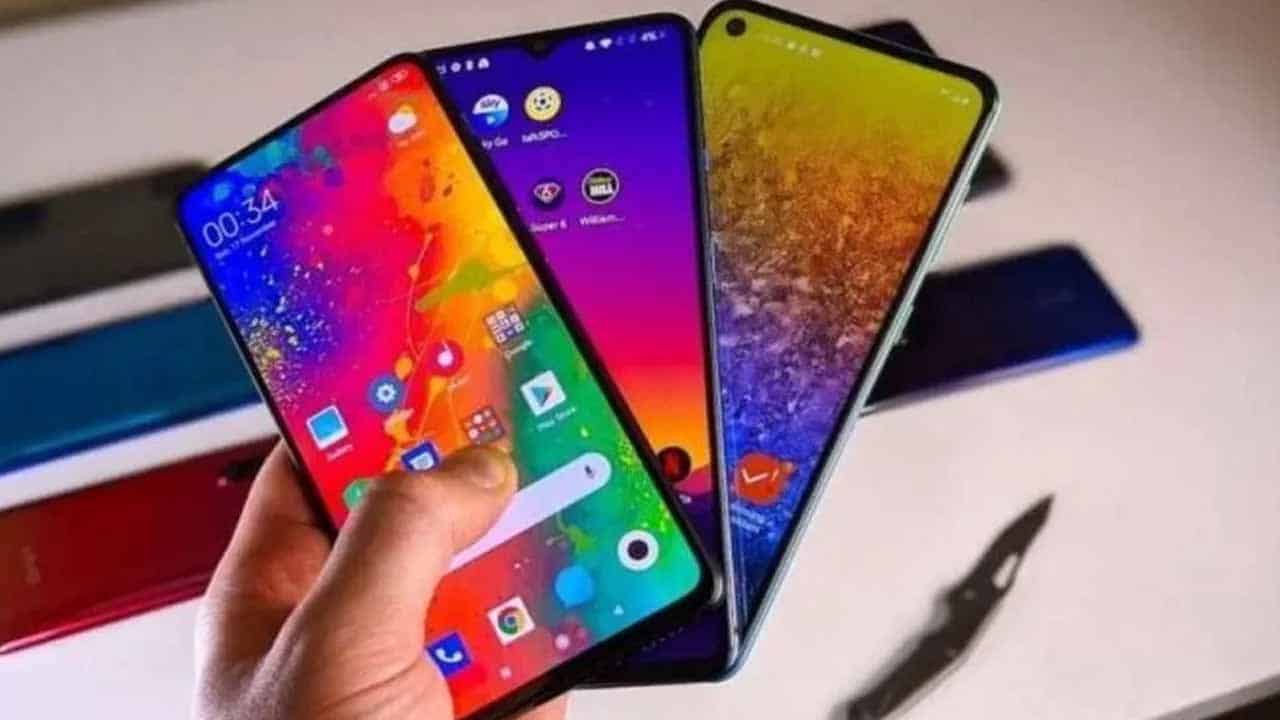Pakistan Produced Over 12 Million Phones in First 5 Months of 2022