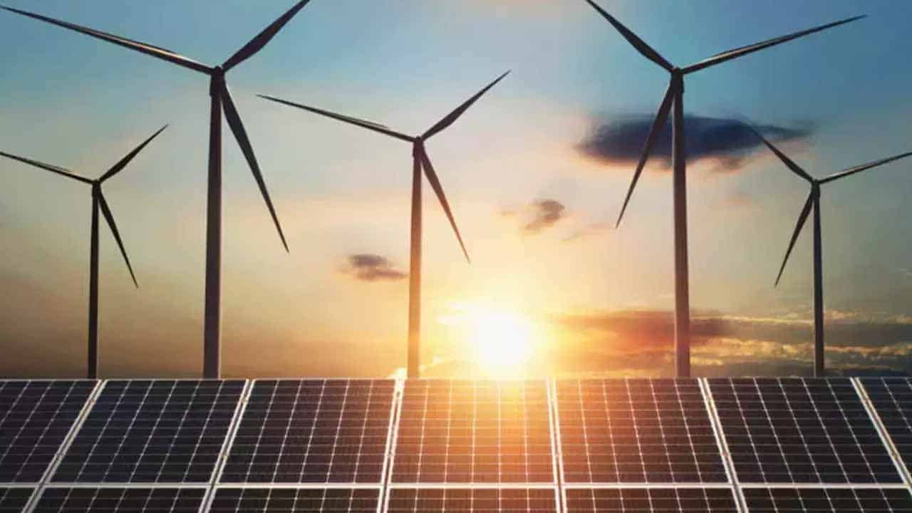 Pak invites Chinese firms to invest in renewable energy sector