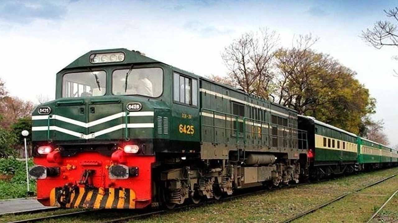 Pakistan Railways procures 230 modern passenger coaches