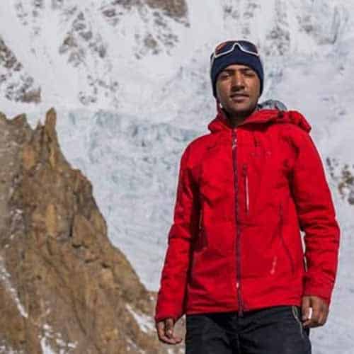 Record number of int'l climbers to summit peaks in Pak