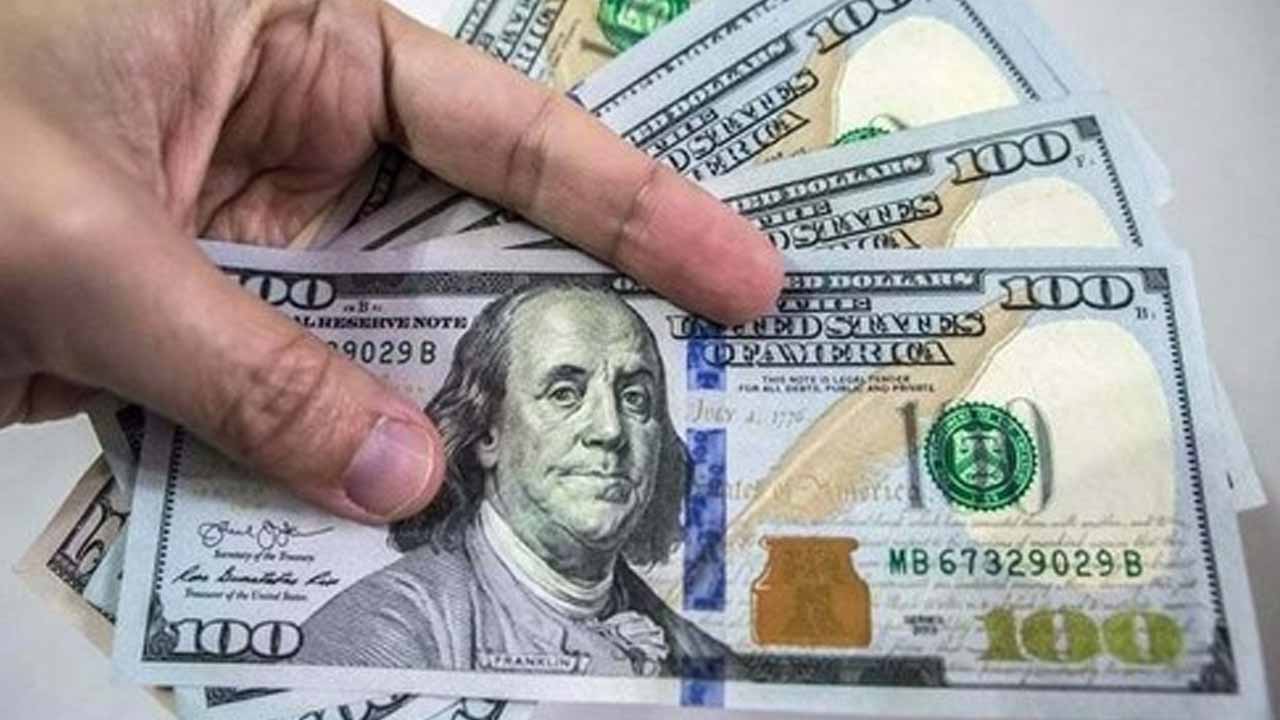 Dollar Reaches New high, Soars Past Rs210 in interbank trade