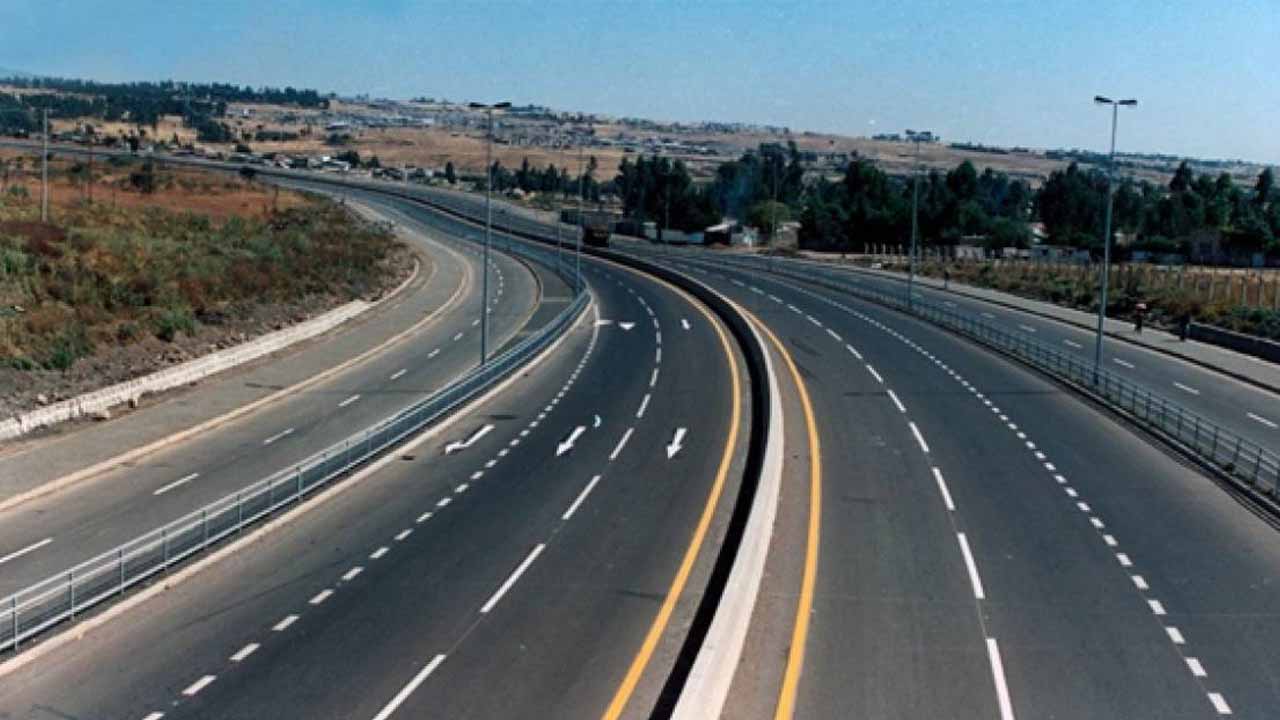 KP govt to constructs two motorways on PPP basis