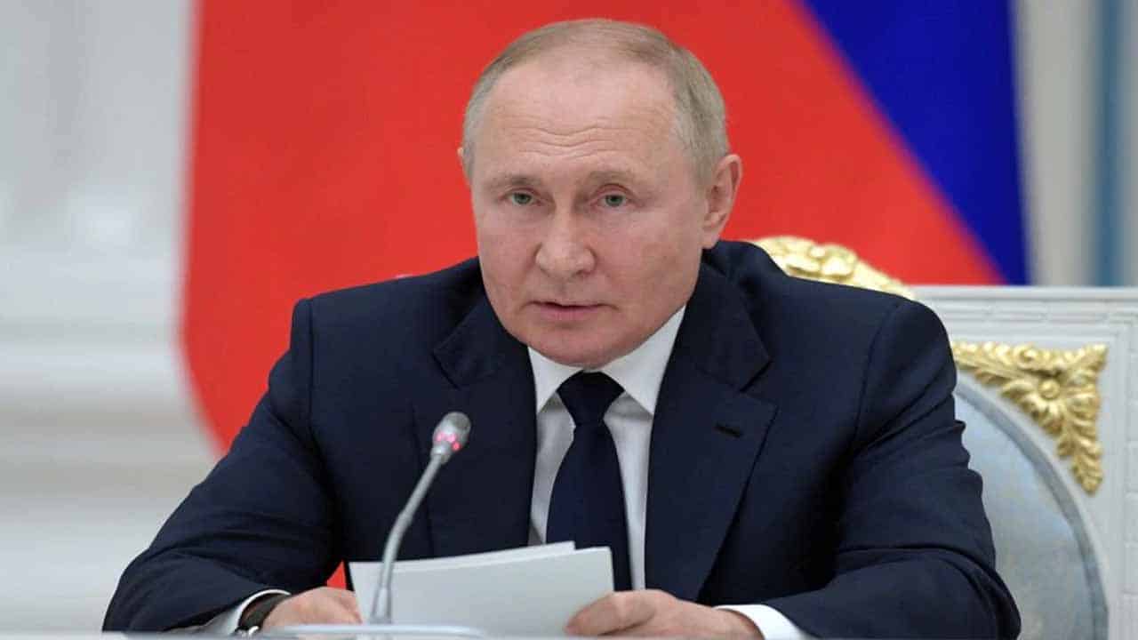 Putin: If West wants to beat us on the battlefield, let them try