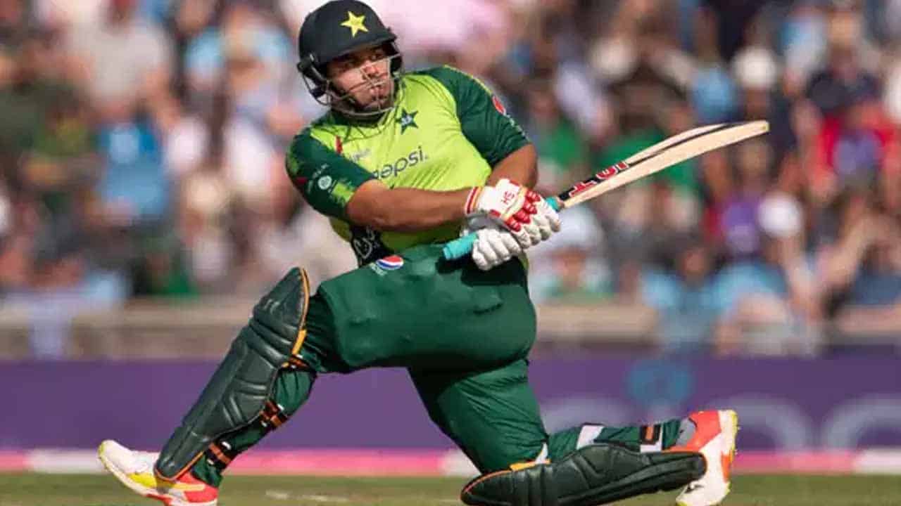 ‘Can’t understand why one of the best batters in the country is not playing for Pakistan’ says Munro about Azam Khan