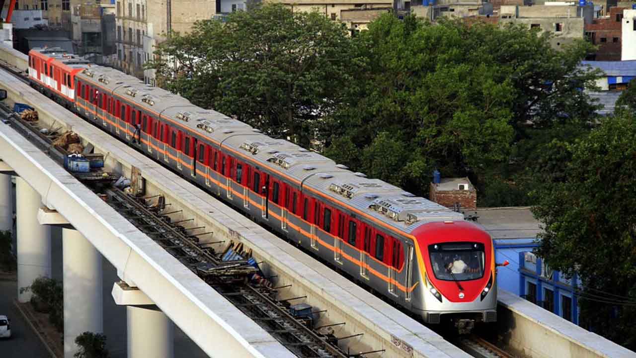 Orange Line Metro Train to go Solar to save over Rs 1.9 Billion Annual Electricity Bill