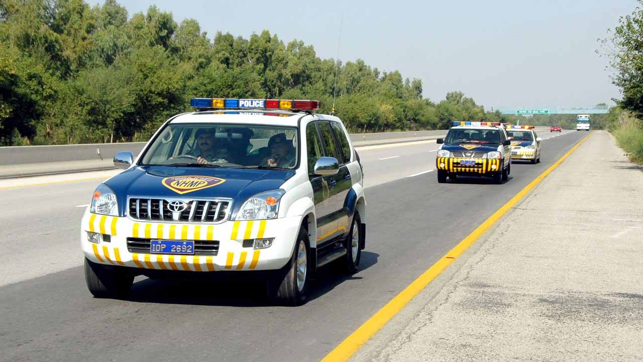 Motorway police starts satellite monitoring of passengers’ buses across the country