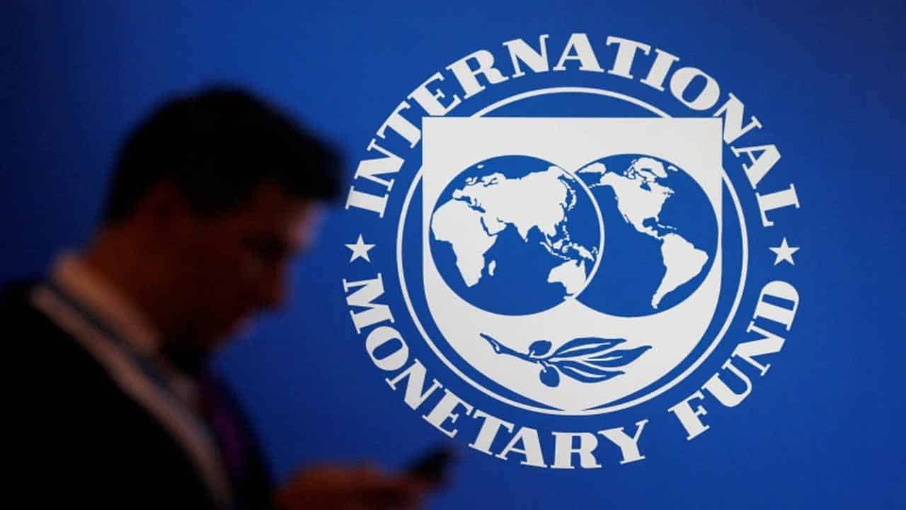 Deadlock persists between govt, IMF over Rs 900billion fiscal gap