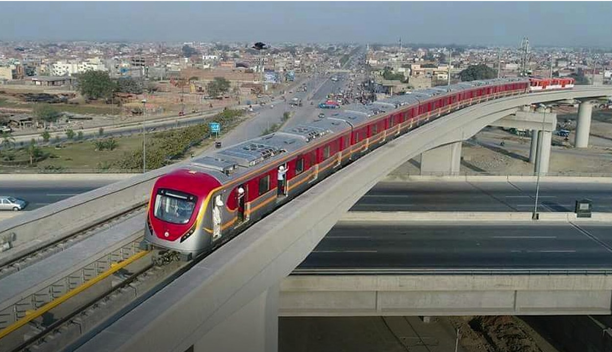 Punjab Govt announces concessionary fares in Orange line Metro train