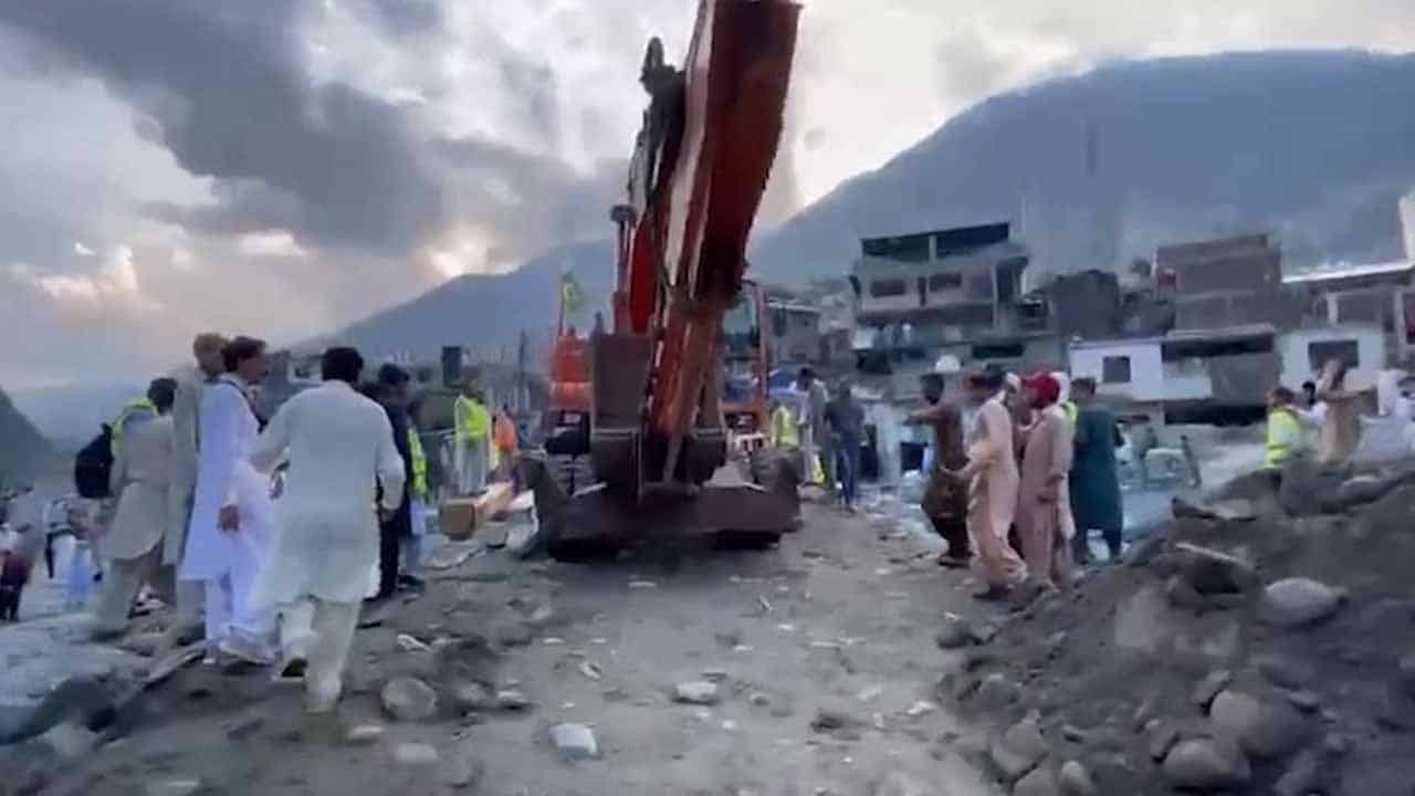Pakistan Army Engineers Finally Restore Bahrain Bridge in Swat