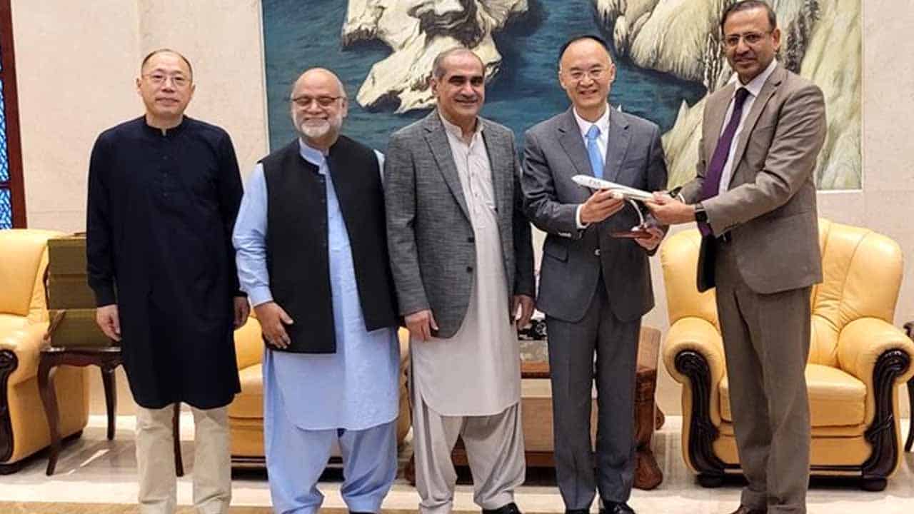 Pakistan-China agree on early launch of Mainline-1 project