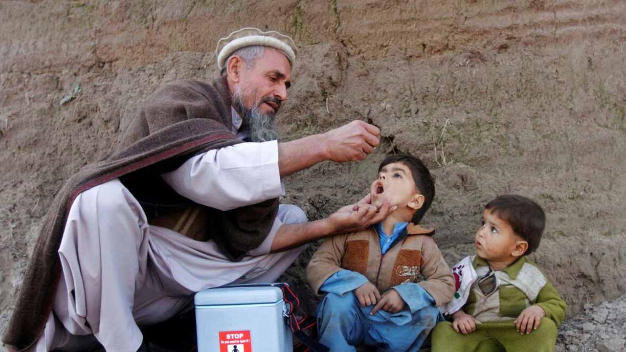 Gates Foundation pledges $1.2 billion to eradicate polio as floods in Pakistan impede immunization