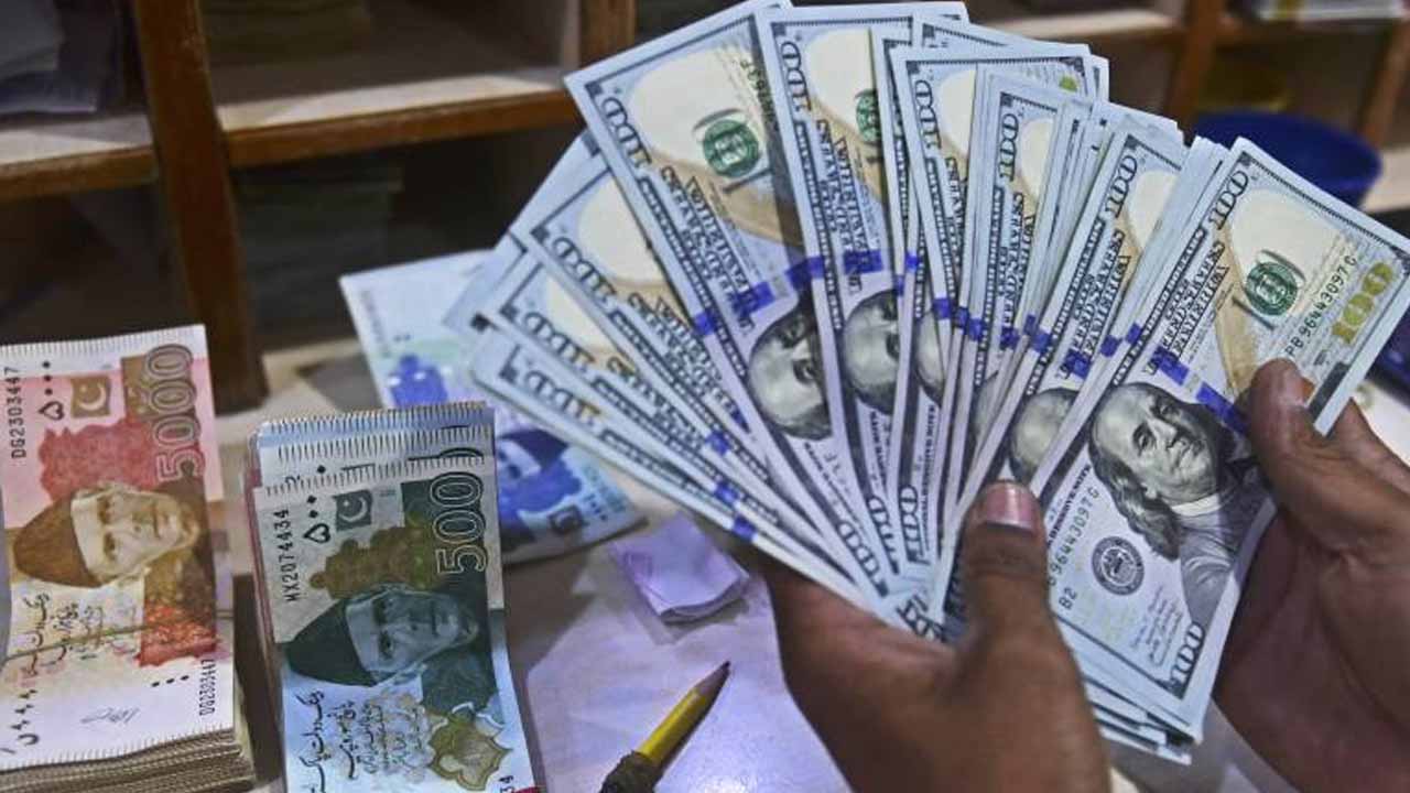 Pakistani Rupe rises 68 paisa against dollar