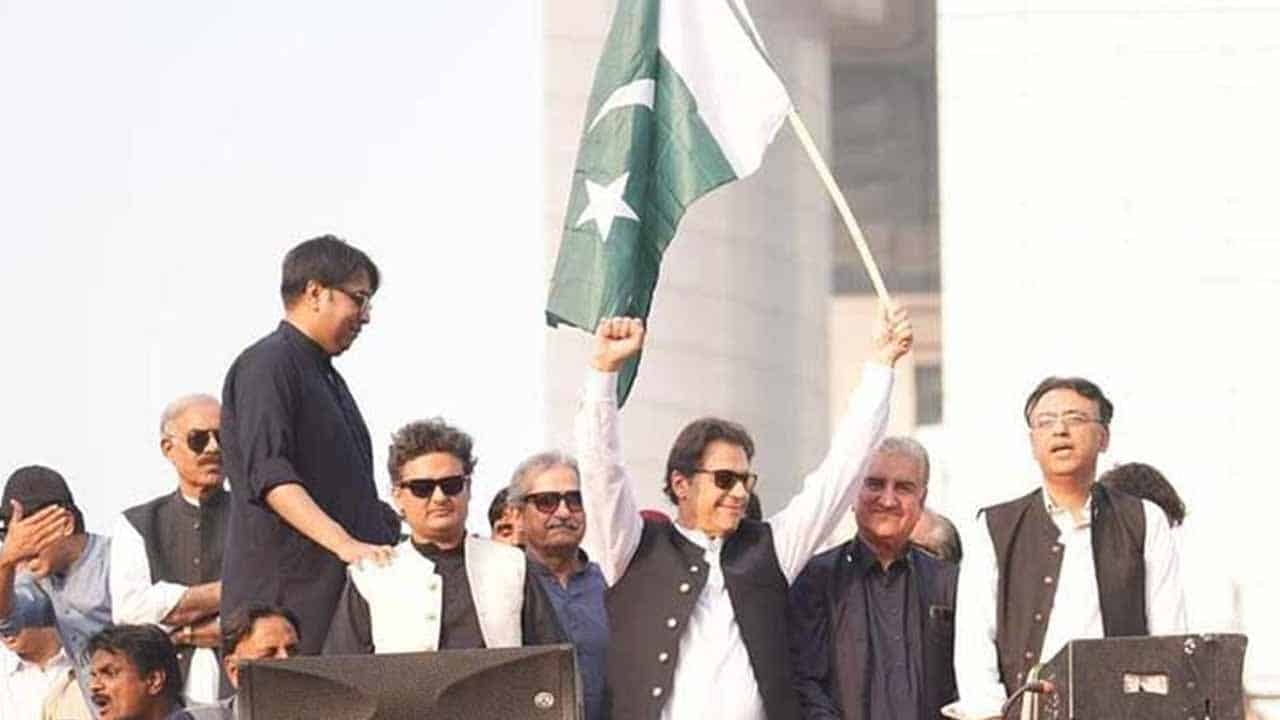 PM forms committee to hold talks with PTI over the long march