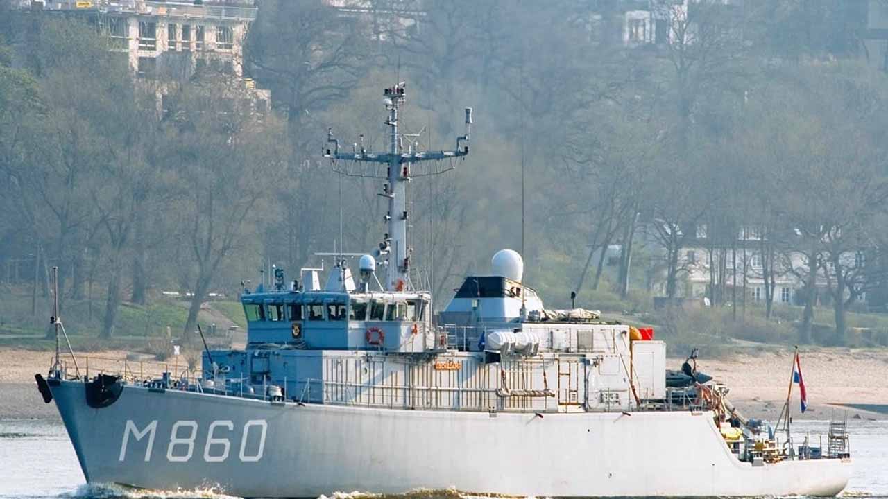 Pakistan Navy to Receive Two Minehunters From the Netherlands Next Month