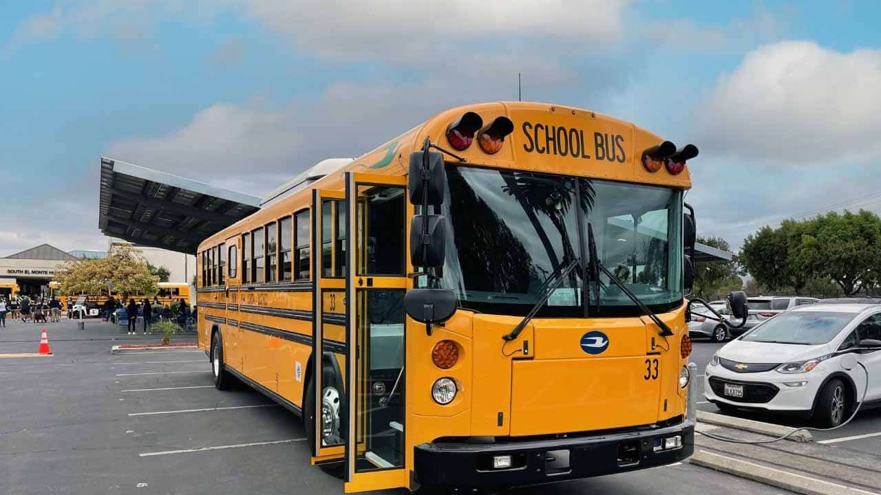 Minister cancels school bus charges