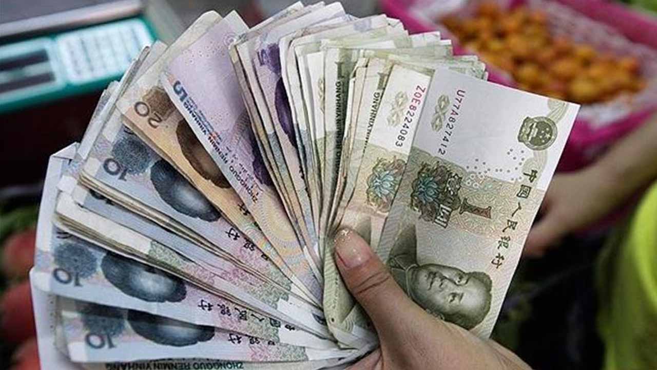 Pakistan, Chin Sign on MOU for RMB Clarence