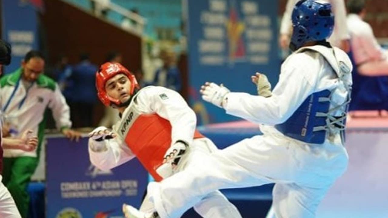 Pakeeza, Asra grab golds at Asian Taekwondo Championship