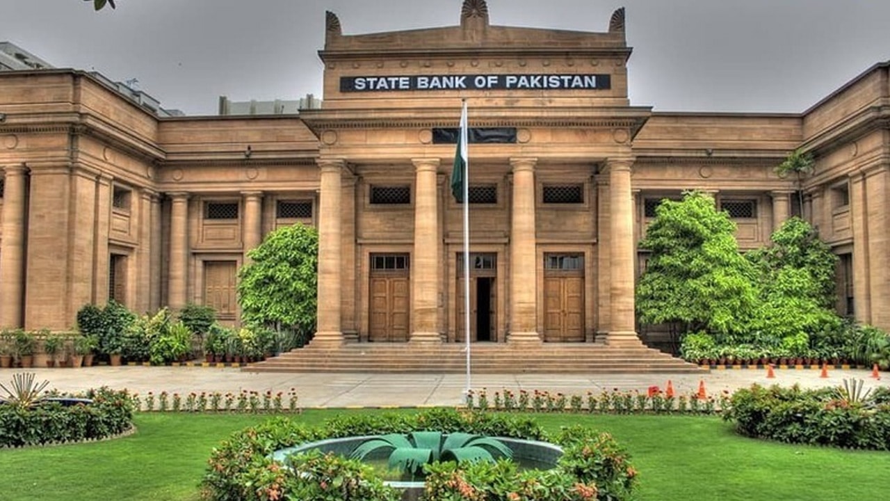 PAKISTAN’S FOREX RESERVES FALL $14.9M TO $6.7B