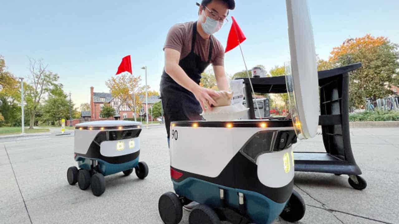 Uber Replaces Human Delivery Riders With Robots in the US