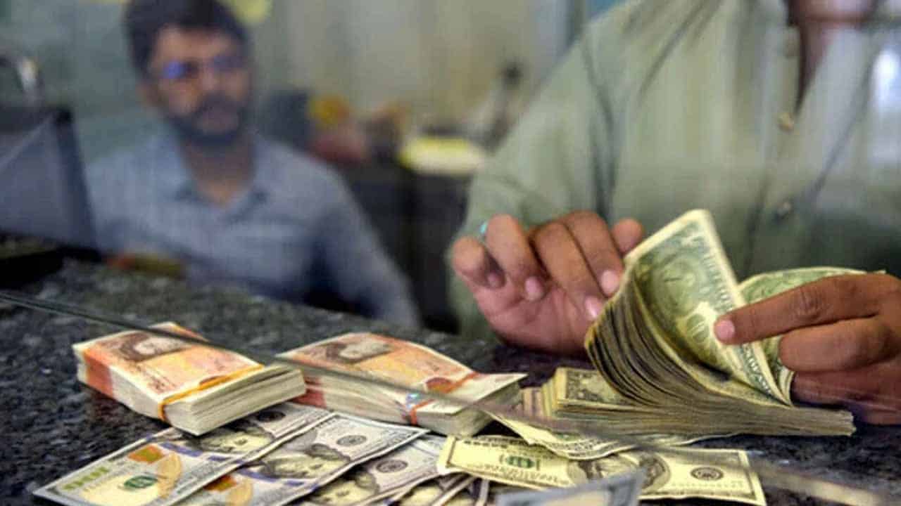 Rupee rout enters third day as economic uncertainty deepens