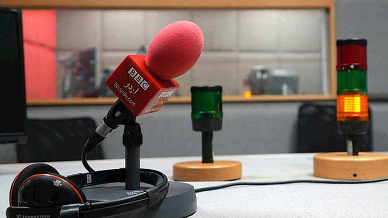 After nearly two decades, BBC Urdu ends its radio news bulletins in Pakistan