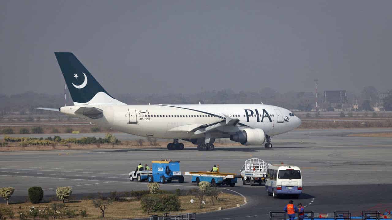 FIA books 117 PIA workers over fake degrees