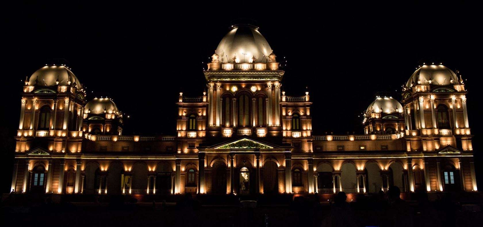 Noor Mahal one of the top 10 places to visit in Bahawalpur