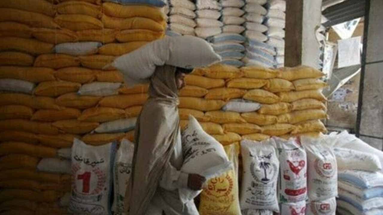 Flour price set at max Rs105 per kg in Karachi