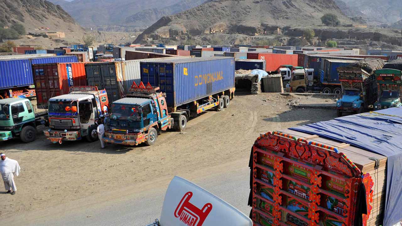 Pakistan Goods Transport Alliance rejects POL Price Hike