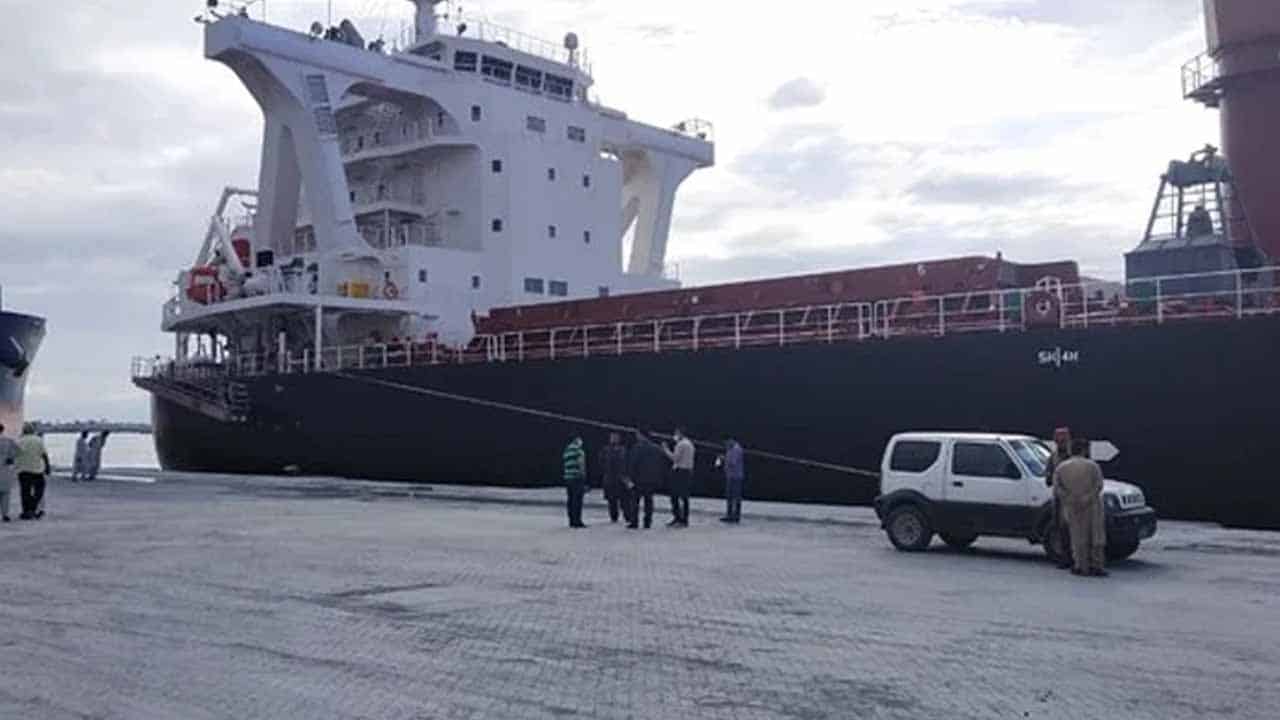 Ships carrying Russian wheat dock at Karachi port
