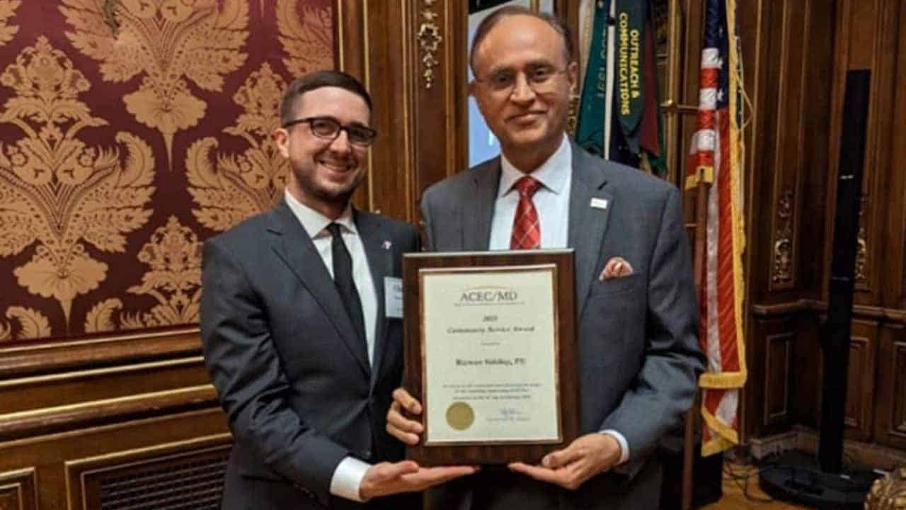 Pakistani-American receive American engineering award