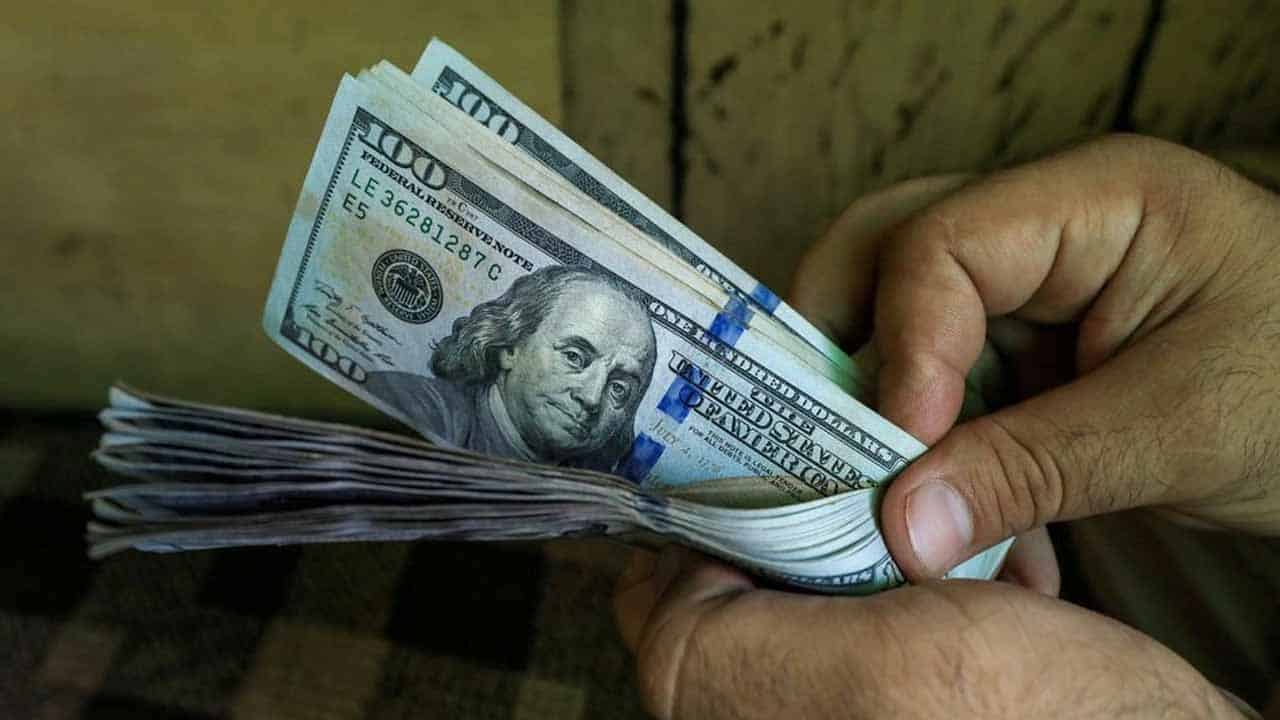 Intra-day update: rupee maintains upward trend against US dollar