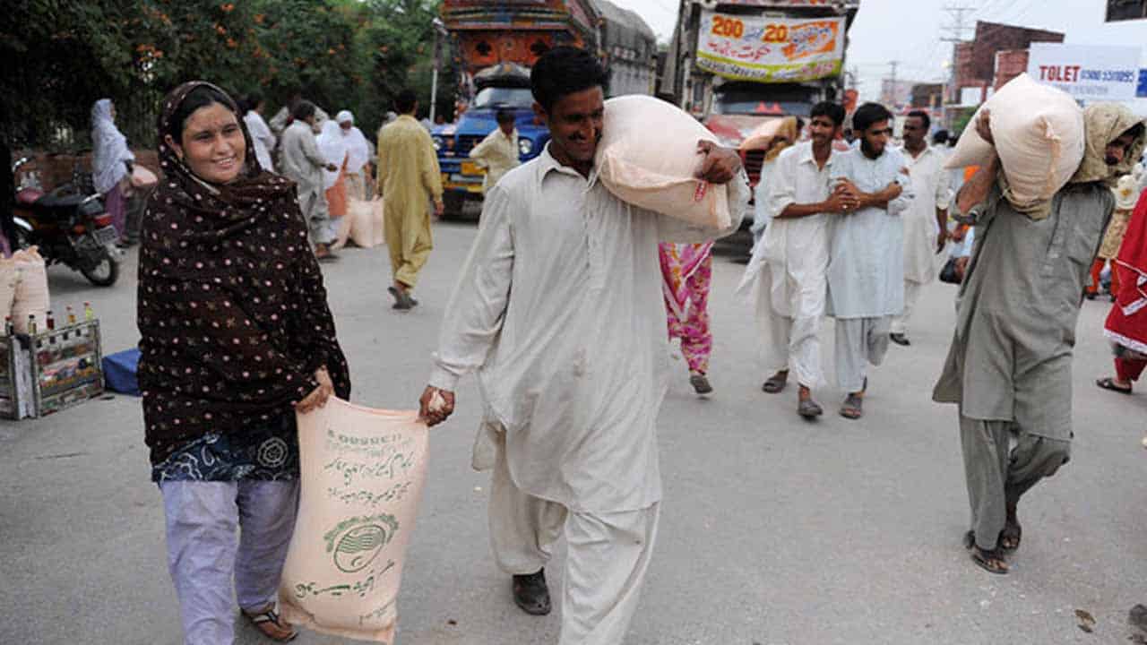 PM announces free wheat flour for poor under Ramazan package