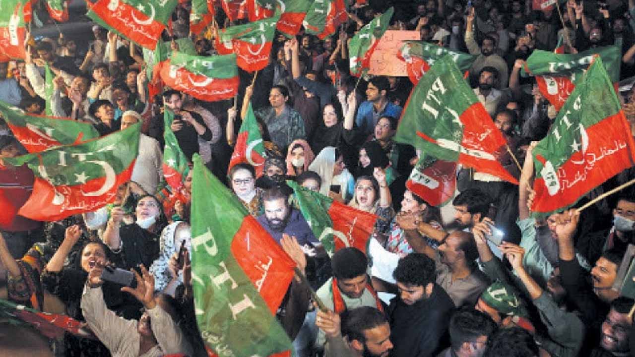 PTI ready for nationwide protests against Zaman Park operation: Fawad