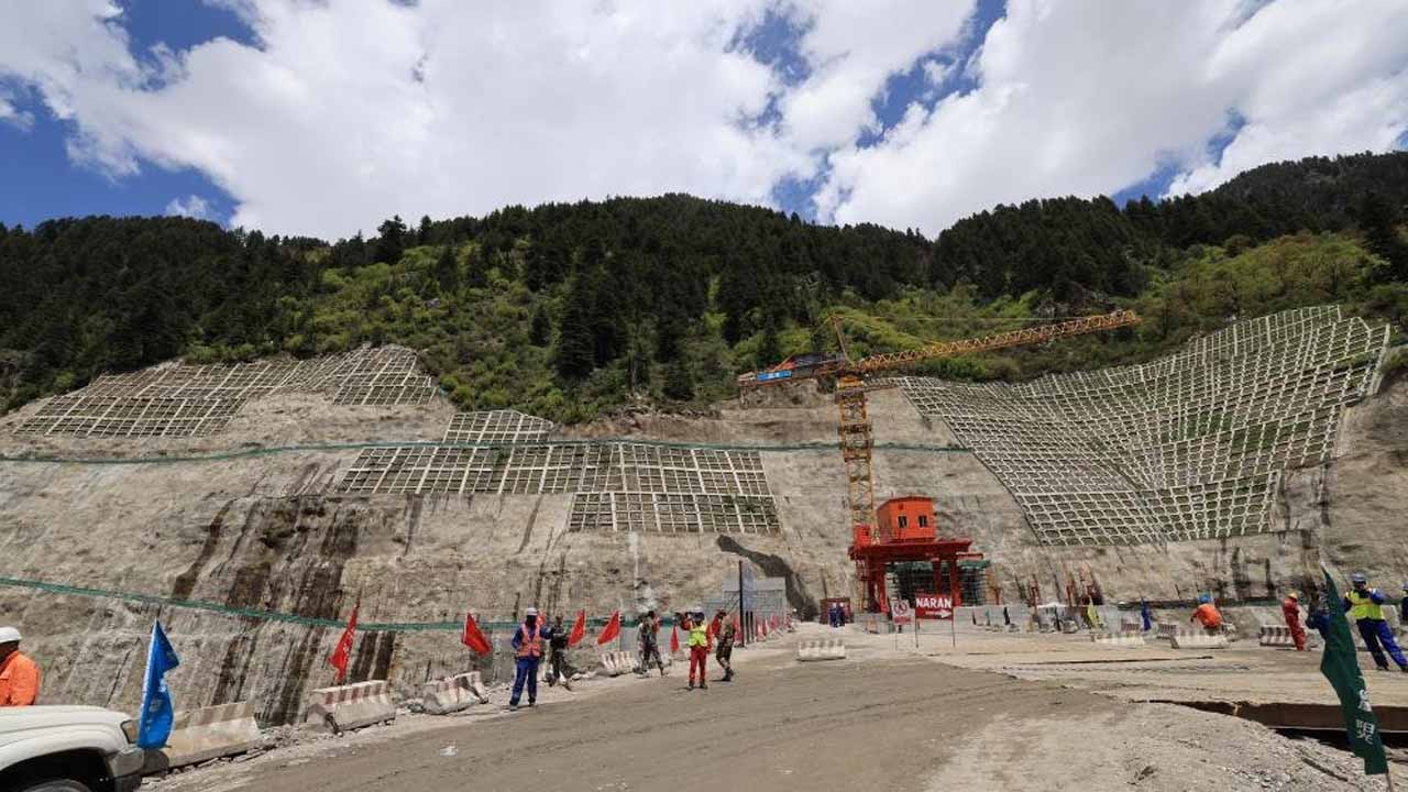 Suki Kinari project achieves dam capping