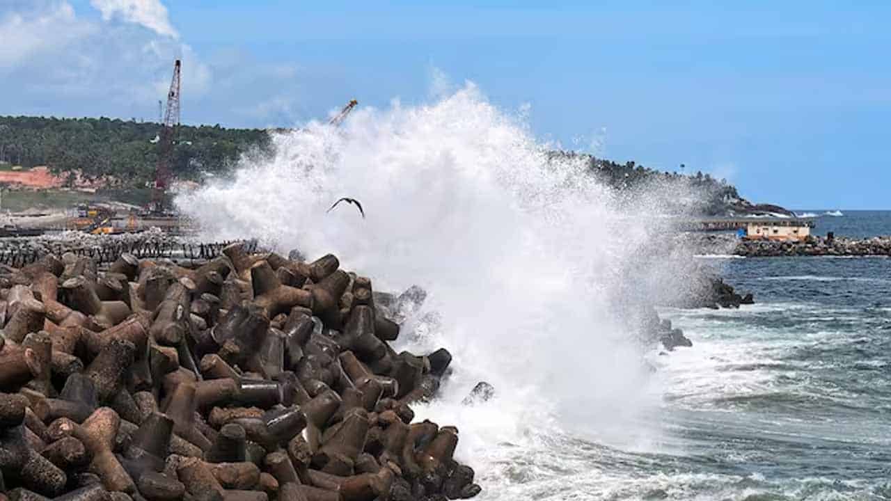 Authorities put on alert as Cyclone Biparjoy ‘moving towards’ Pakistan’s coastal areas