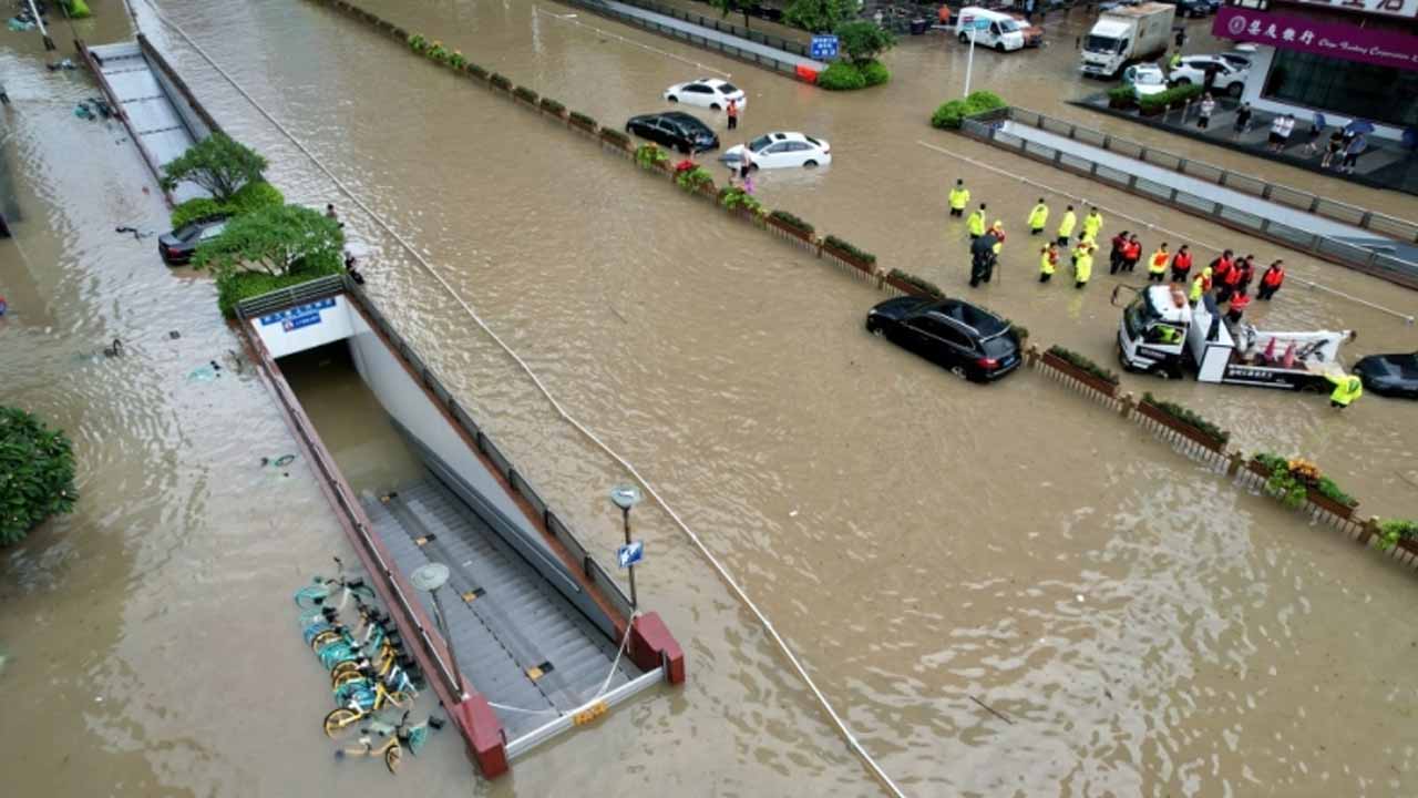 Heavy rains, floods inundate China