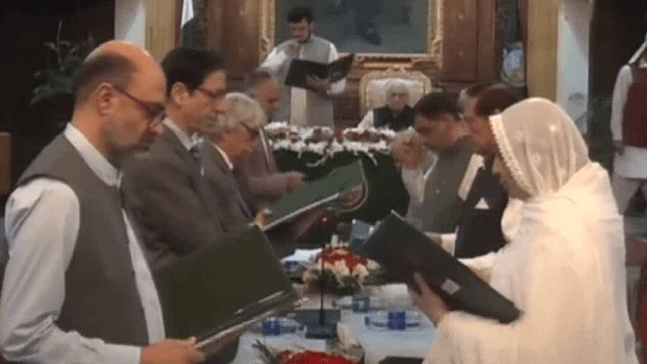 Khyber Pakhtunkhwa’s new interim cabinet takes oath