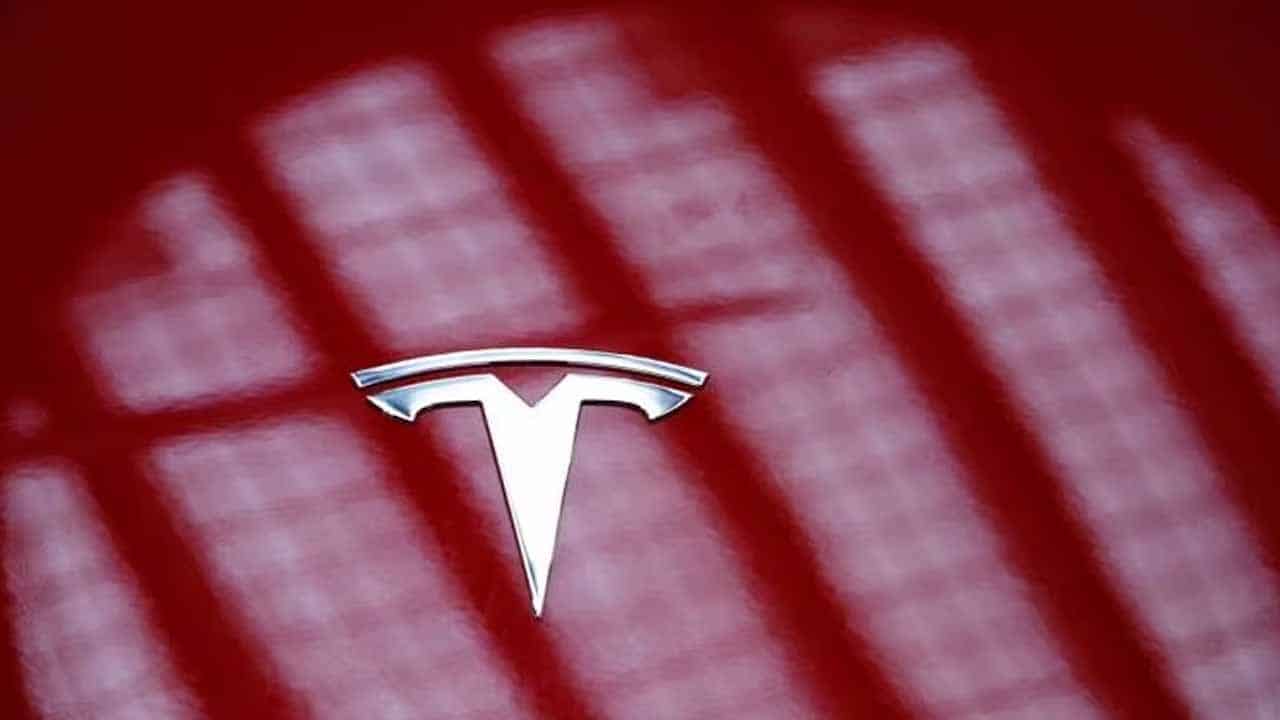 Tesla launches new and cheaper Model S and X cars in US
