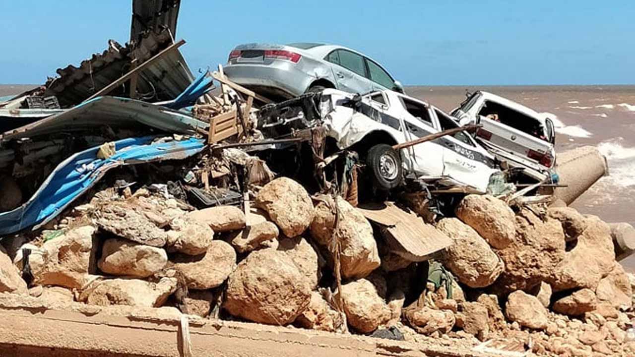 11,300 killed as Libya flood devastates Derna, thousands still missing