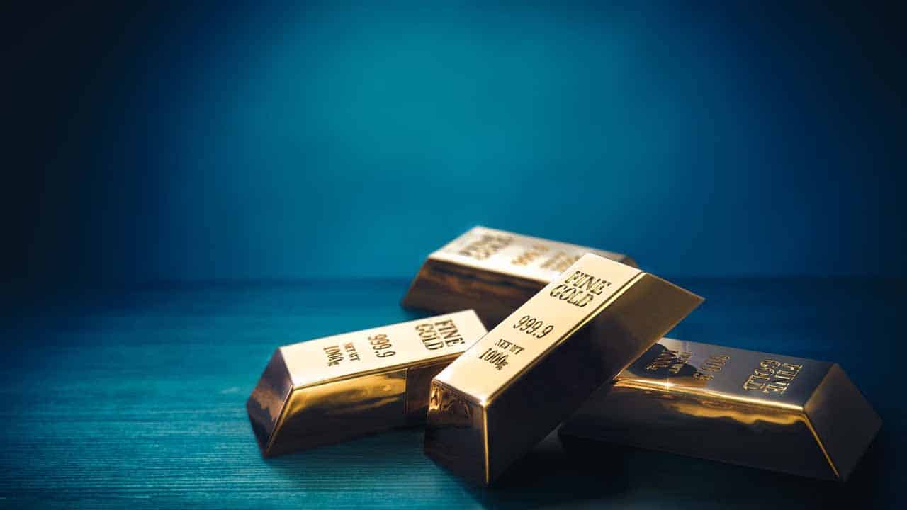 Gold price sees major drop in Pakistan