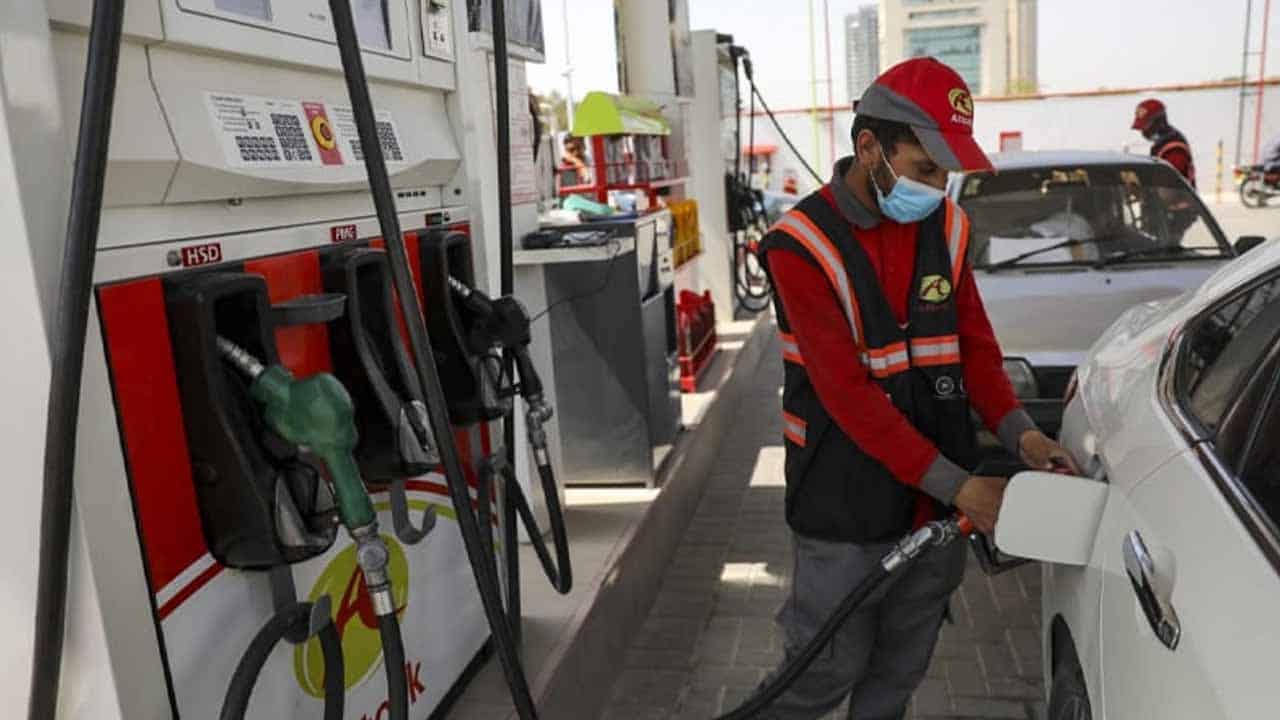 Fuel Prices may drop in Pakistan