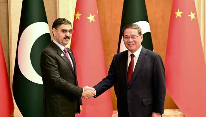 Pakistan asks for a renewal of a $2 billion loan from China