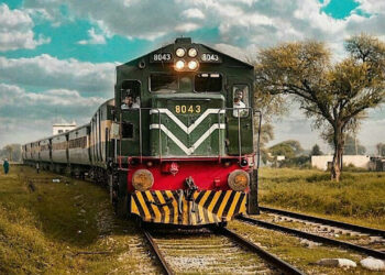 Russia, UAE Pledge $1 Billion Investment in Pakistan Railway