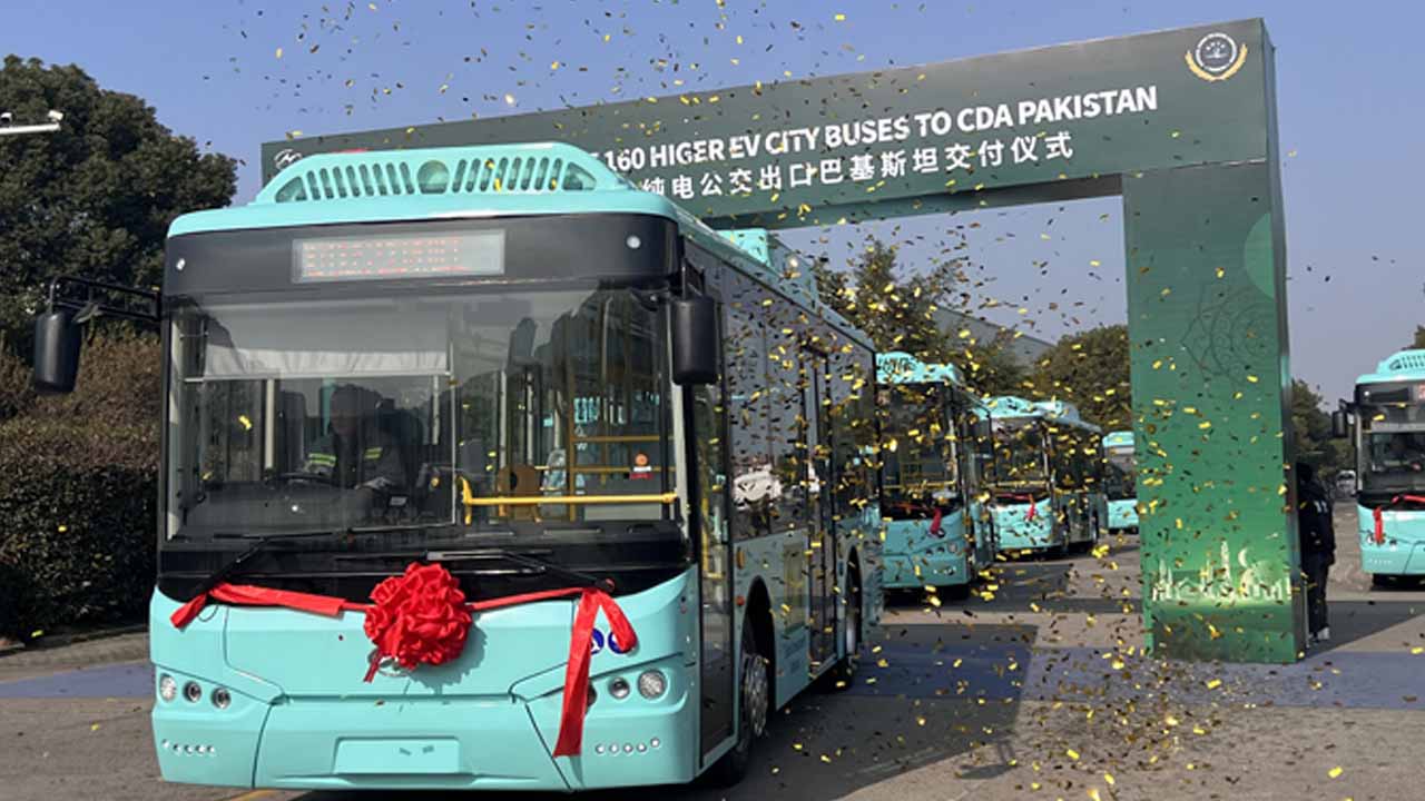 Chinese Firm Delivers 160 High-End Electric Buses to Pakistan