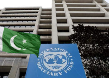 Pakistan mulling options to increase IMF bailout package $8 billion