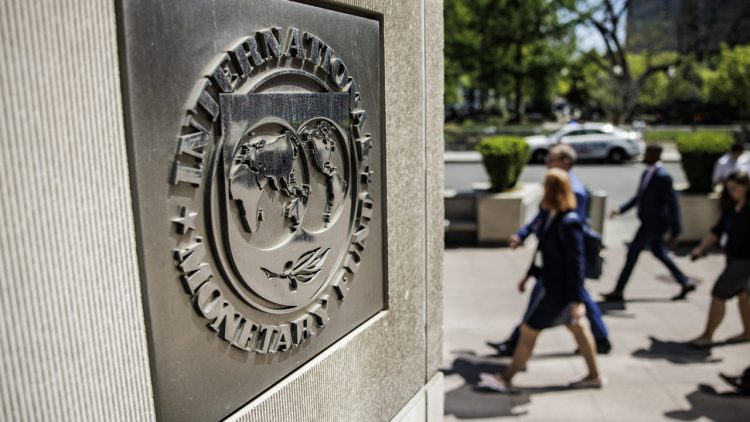 IMF team arrives in Pakistan for bailout review