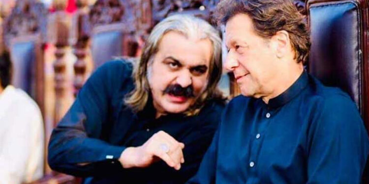 In meeting with Gandapur, PTI founder Imran 'finalises' names of KP cabinet
