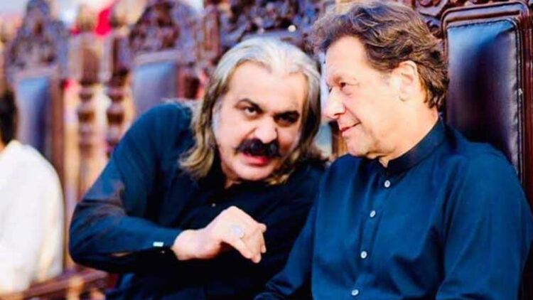 In meeting with Gandapur, PTI founder Imran 'finalises' names of KP cabinet